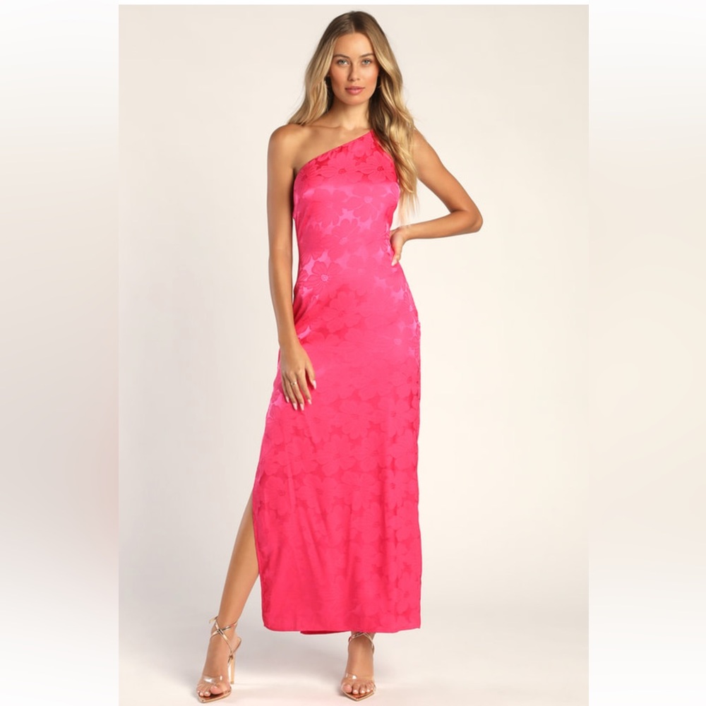 Lulu’s satin hot pink dress